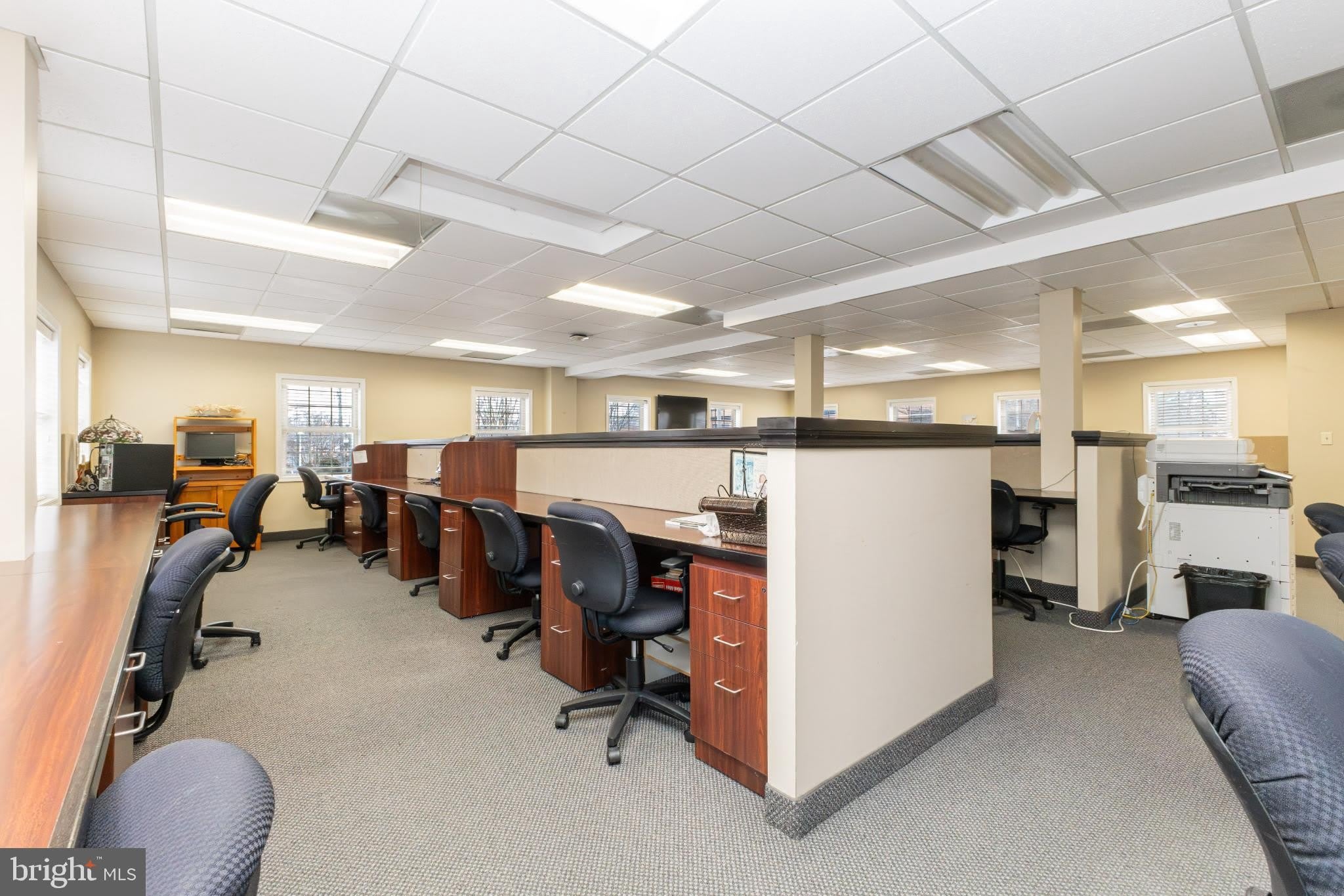 156 MAPLE Avenue E – photo 5