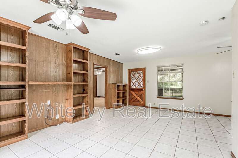 4640 FM 1374 Unit A – photo 4