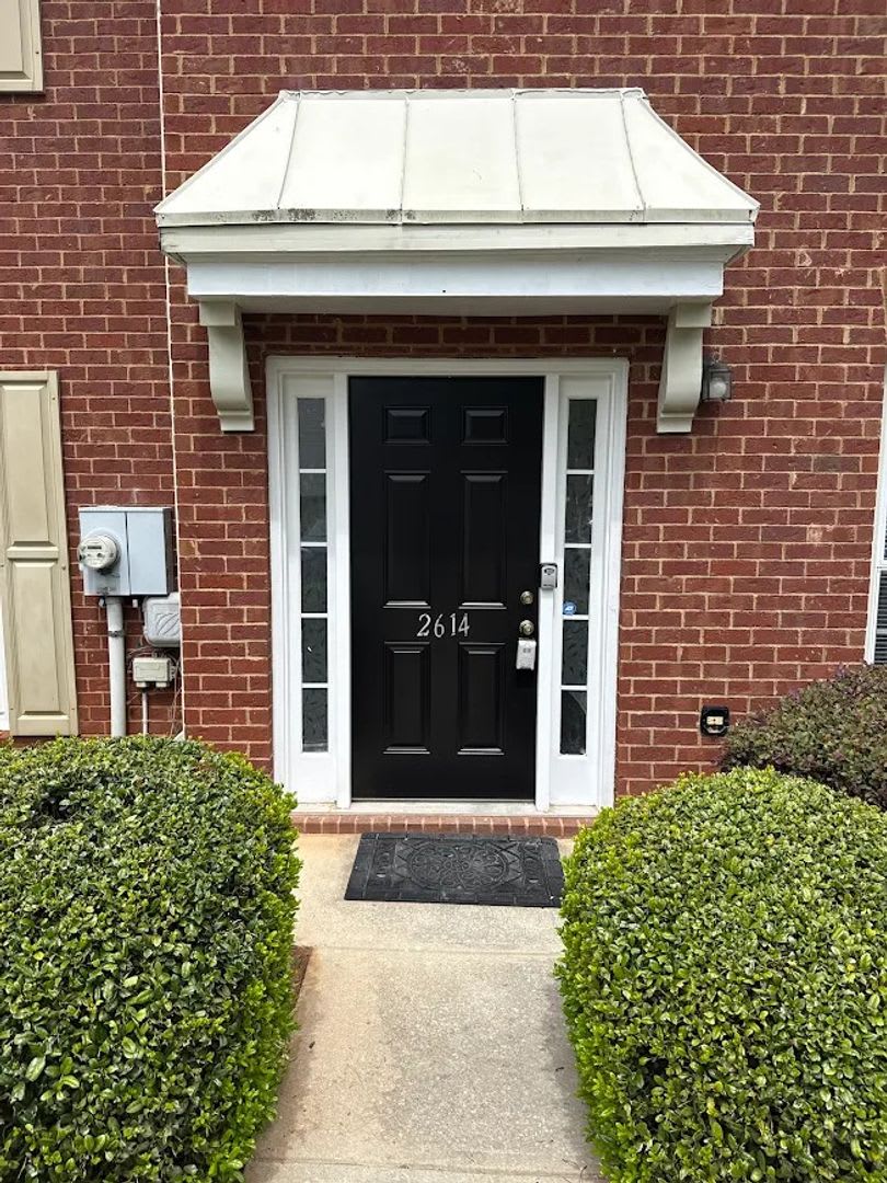 Cozy & Spacious 3BR 2 Bath Home in Lithonia! ***Apply NOW and Get your FREE FIRST MONTH RENT*** – photo 3