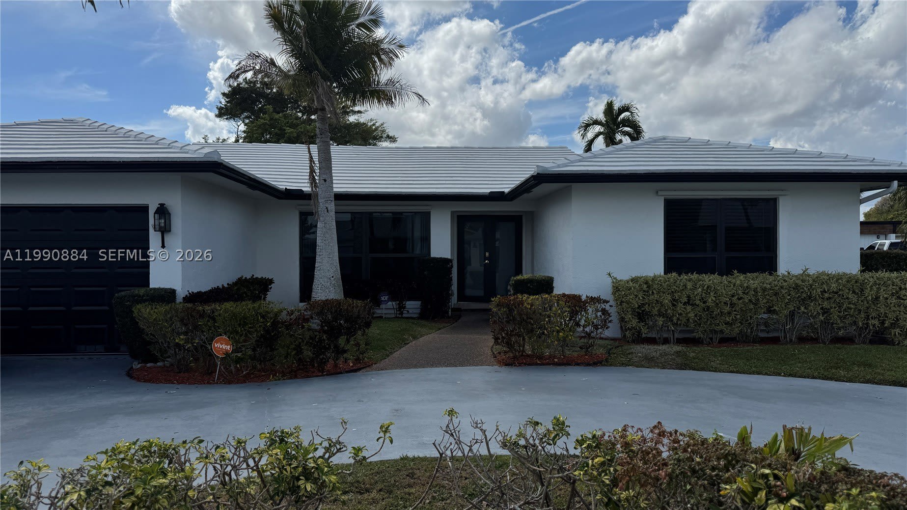 4905 Bayberry Ln – photo 1