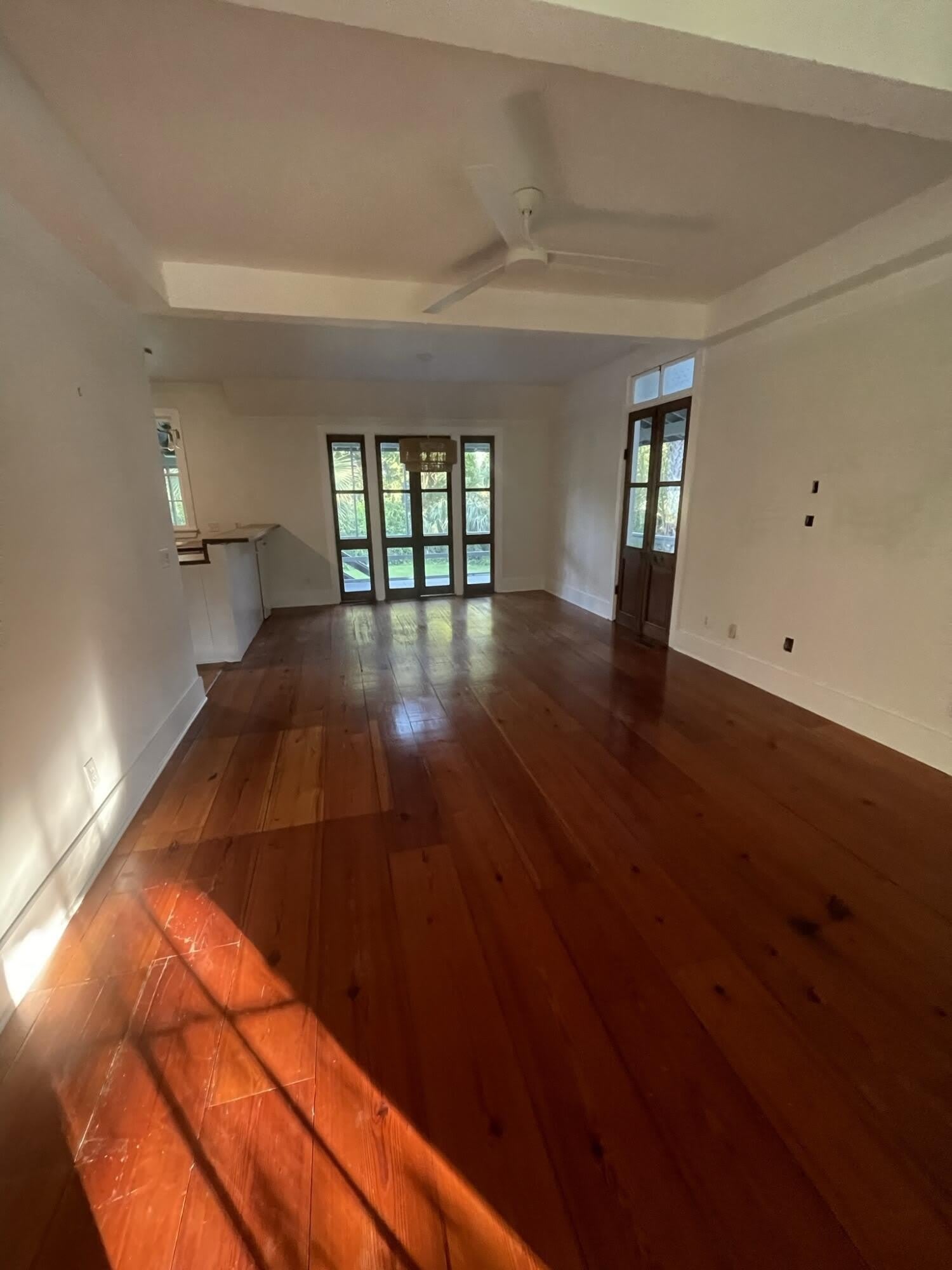 2917 Ion Avenue – photo 4