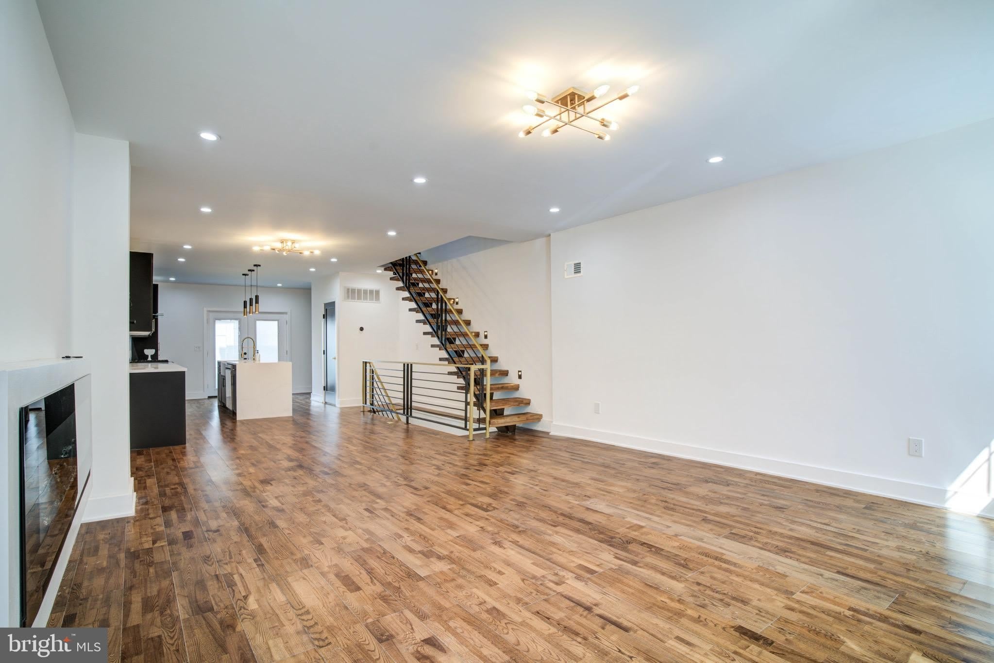 3038 SALMON Street – photo 5