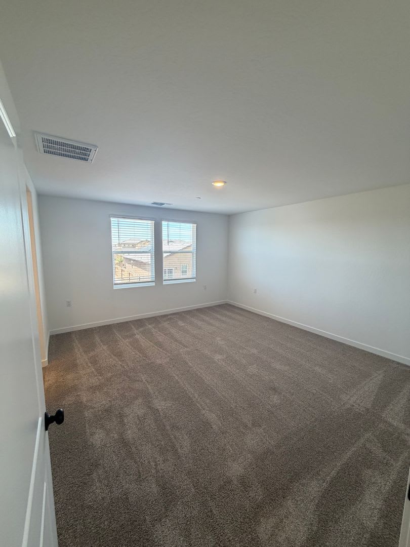 Brand-New 2026 Home for Rent in North Merced – photo 5