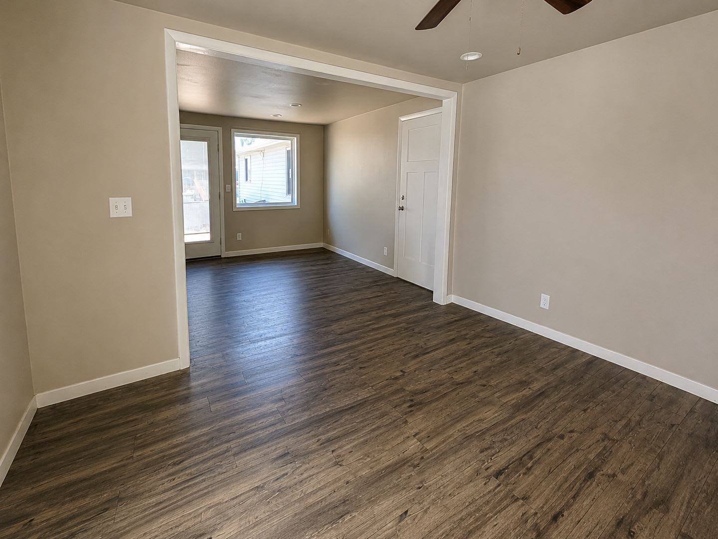 1504 Mayfair Dr – photo 4