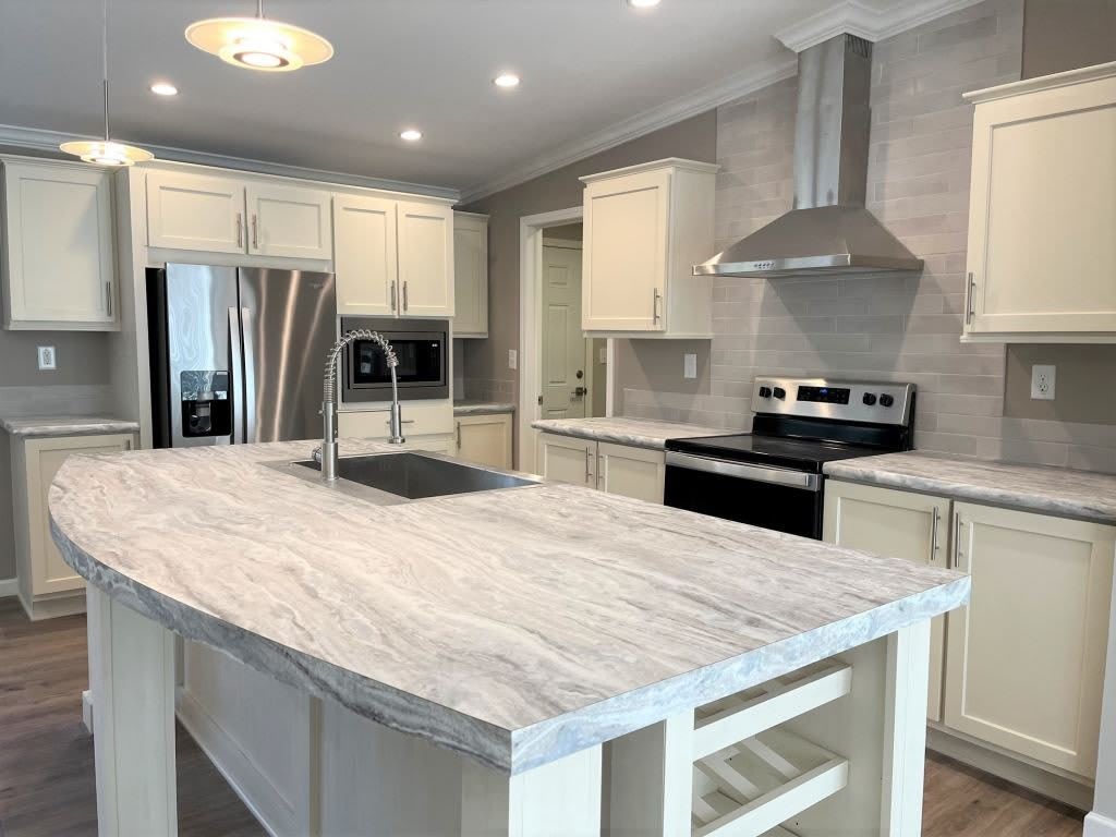 1077 Cloverleaf Circle – photo 2