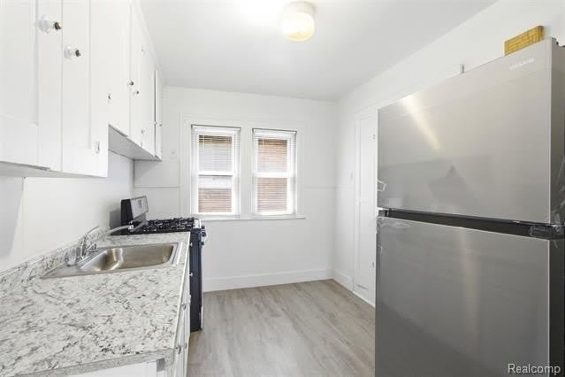 17214 Roselawn Street – photo 4