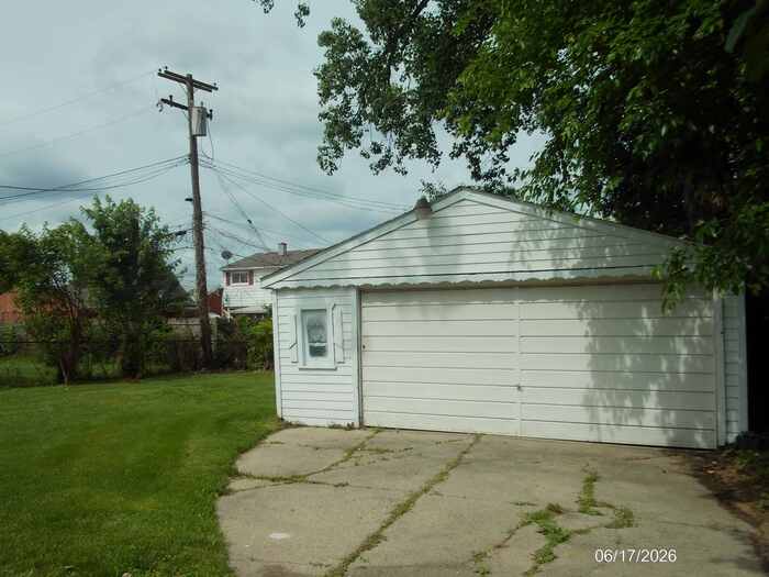26751 Belanger Street – photo 2