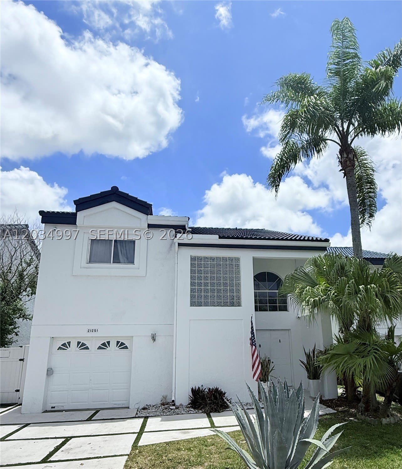 21251 NE 3rd Ct – photo 1