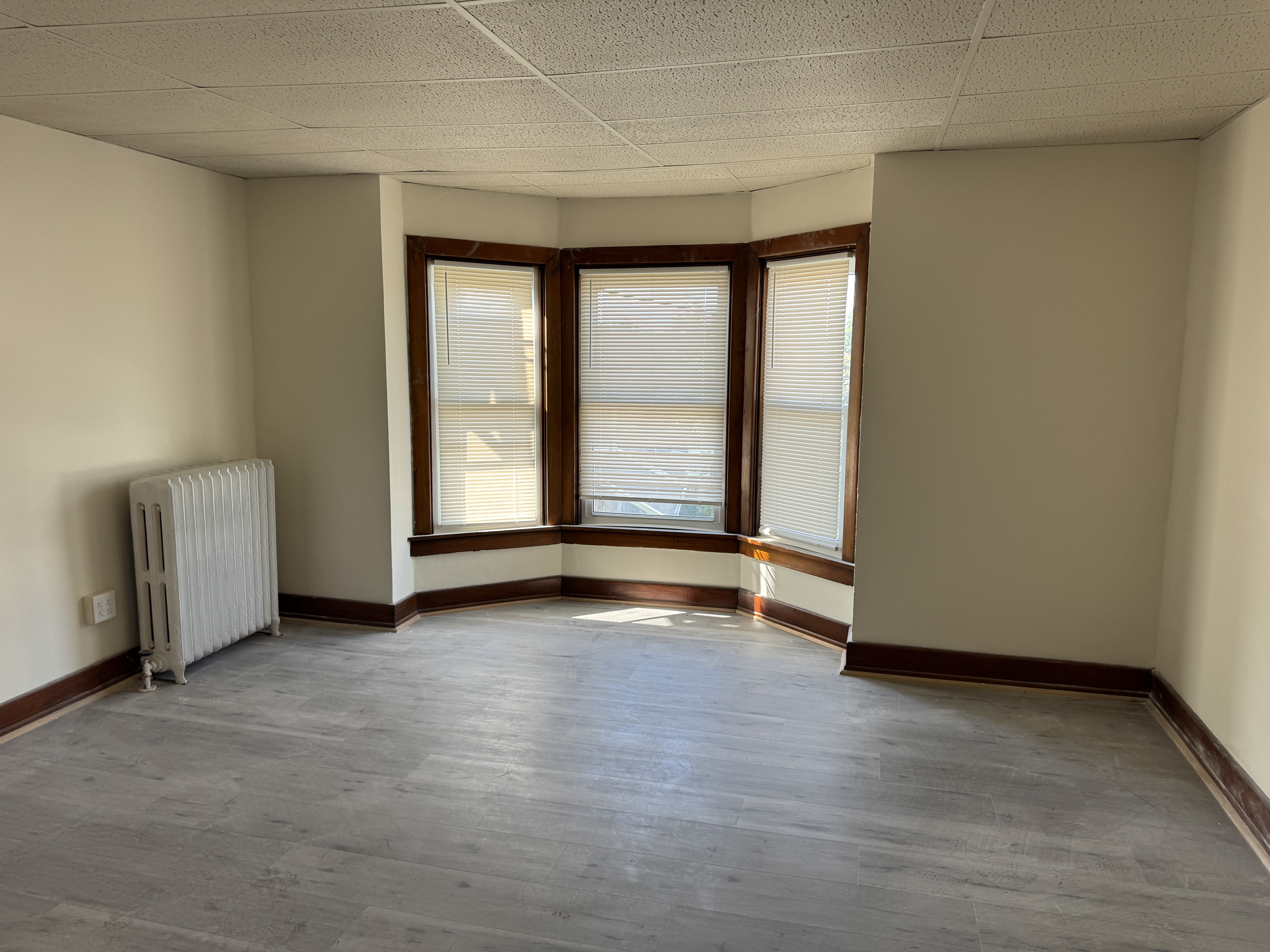 581 Guilford St – photo 2