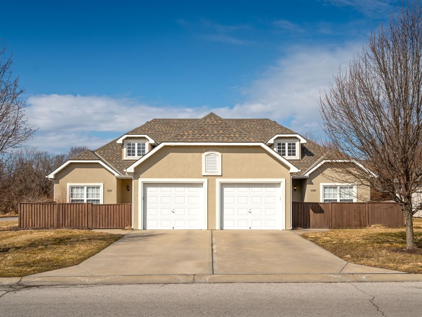 Peregrine Valley Duplexes – photo 2