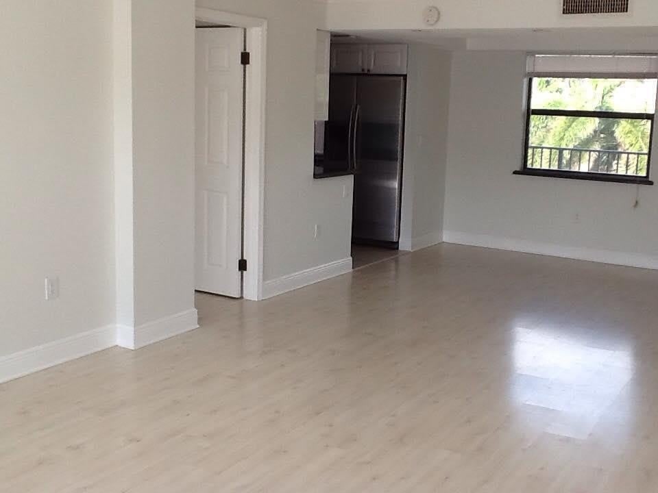 2424 N Federal Highway – photo 2