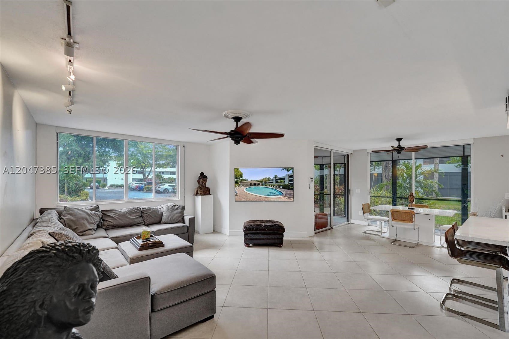 1430 Sheridan St – photo 4