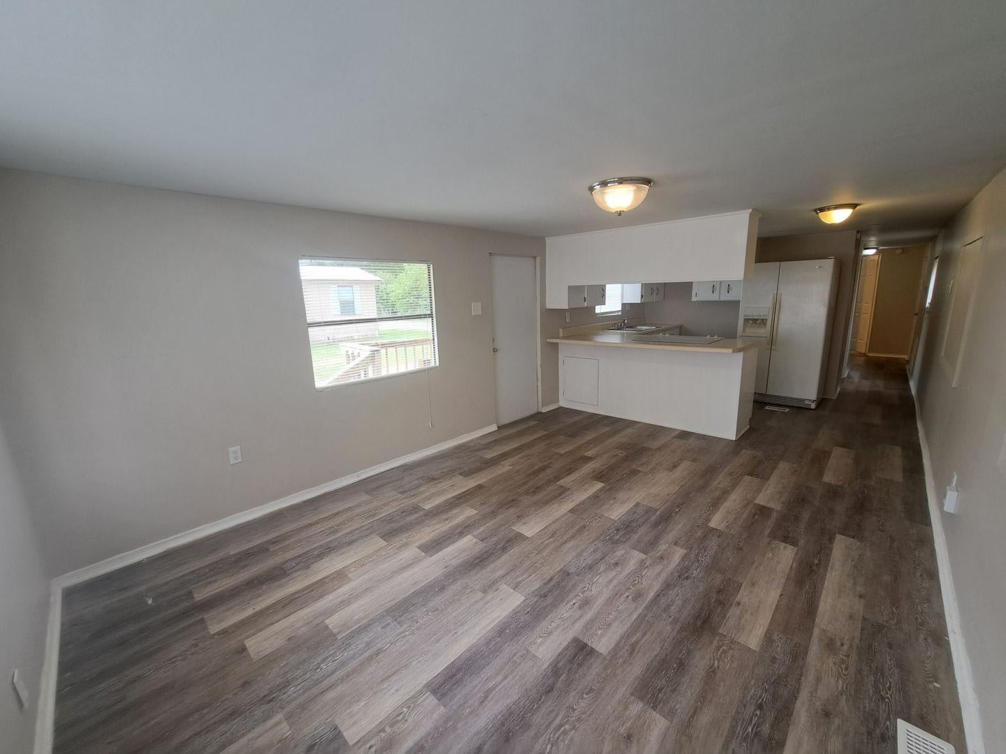 1BR/1BA updated mobile home close to I10 and Pine Forest Rd – photo 5
