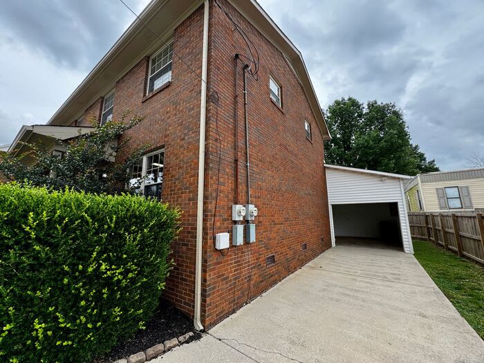 1775 Jeff Road Northwest – photo 2