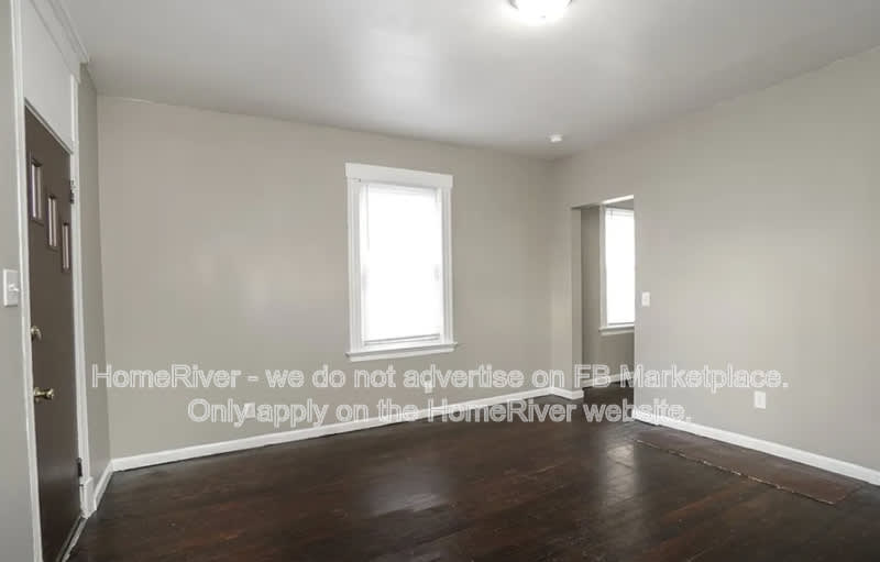 5121 Silver St – photo 2