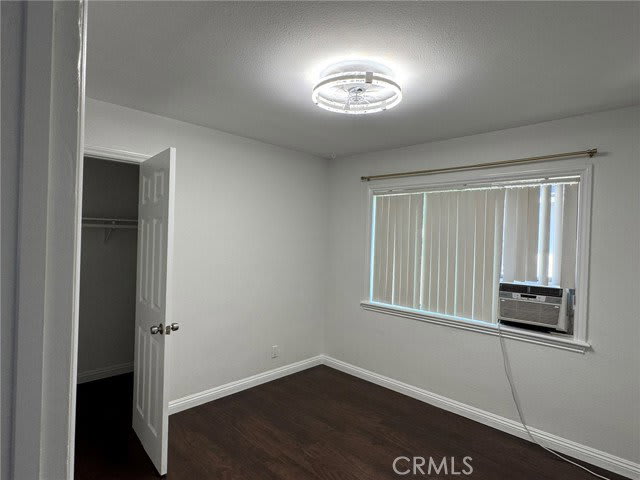 1041 West Acacia Avenue – photo 5