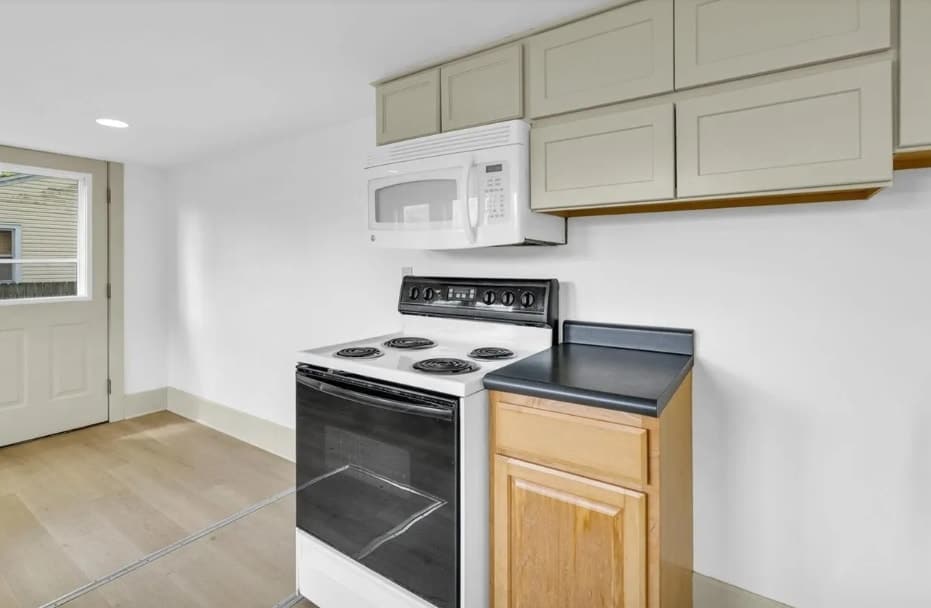 413 East Lincoln Street – photo 5