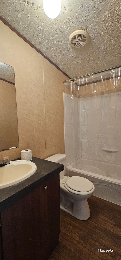 home in Brooks County – photo 3