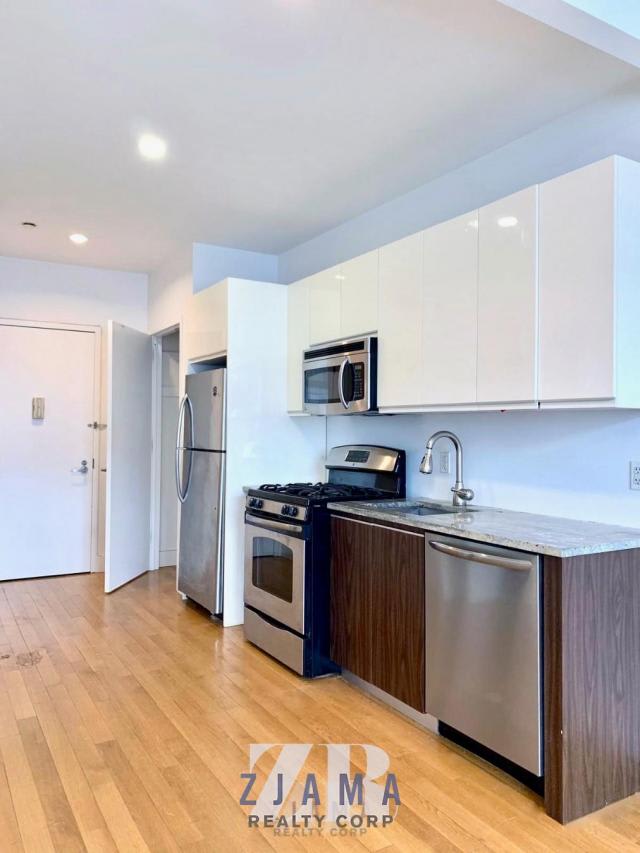 836 Bergen Street – photo 5