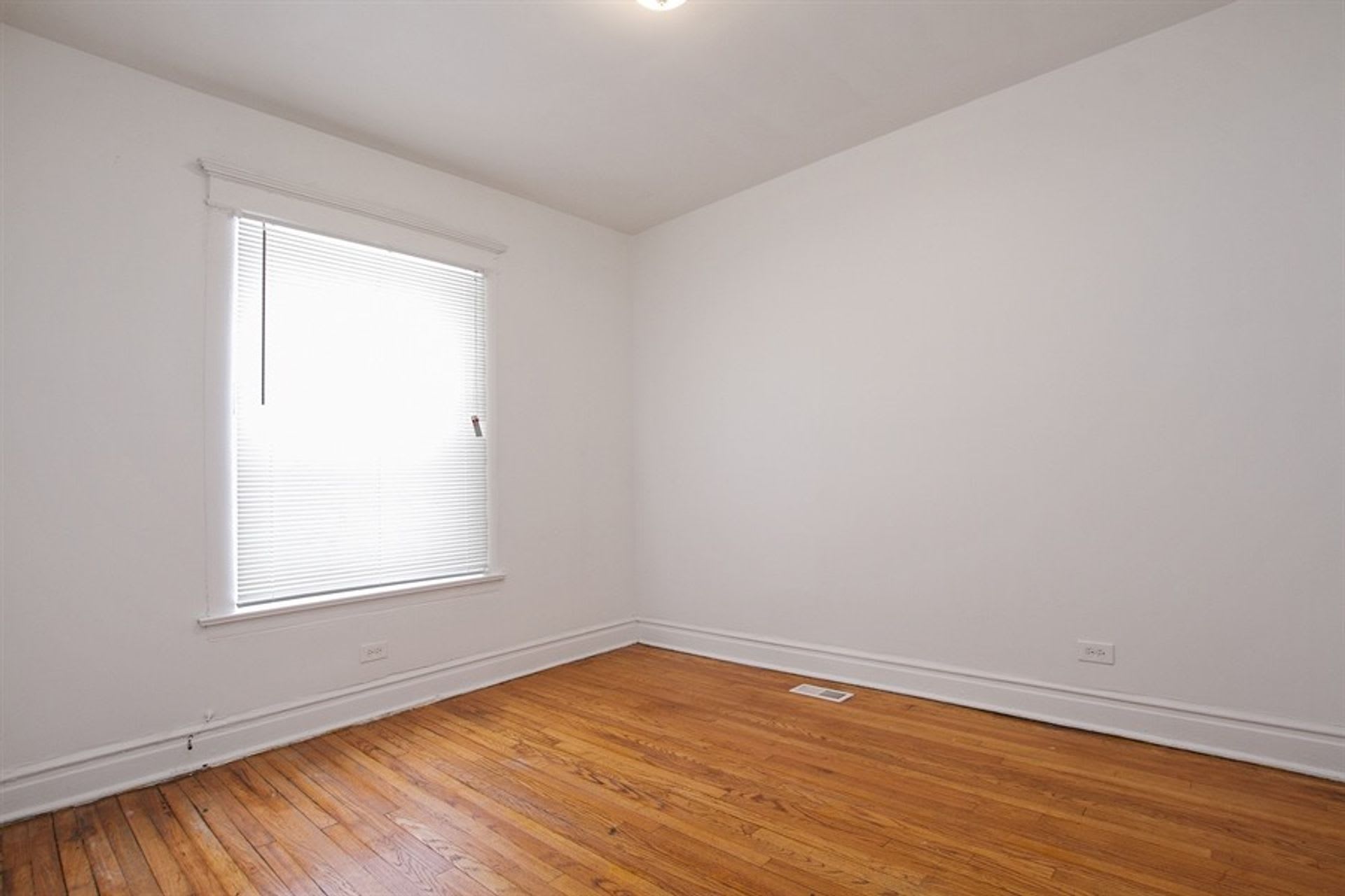 7655 S Sangamon – photo 4