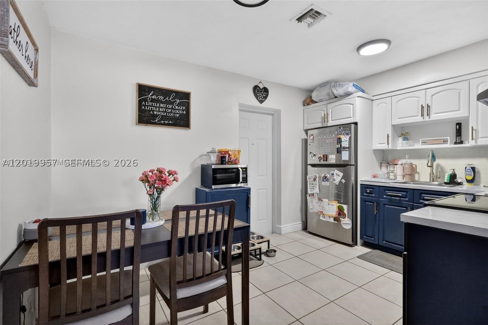 6791 Scott St – photo 3