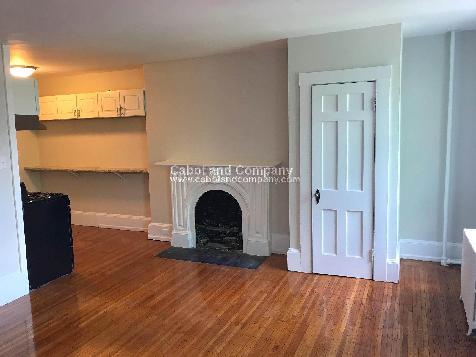 81 Mt Vernon St – photo 2