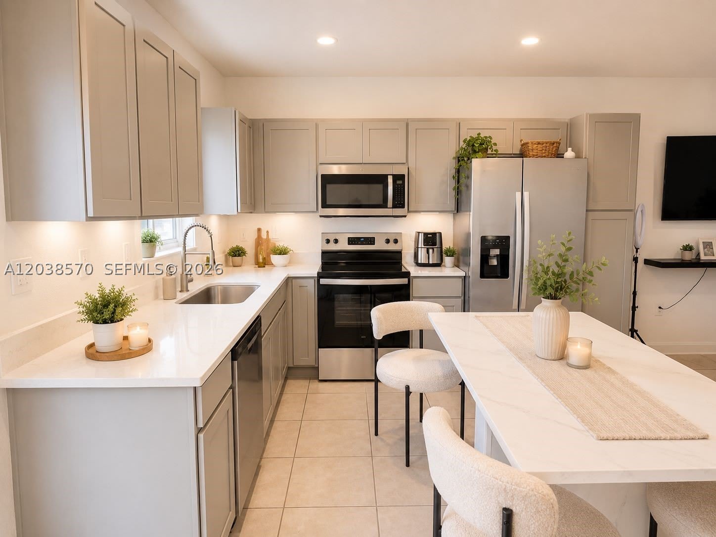 437 Ne 13Th St – photo 4