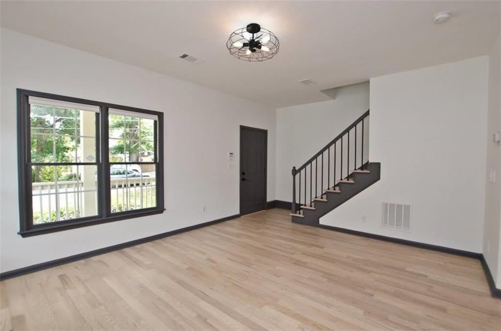 931 Fern Avenue SE – photo 4
