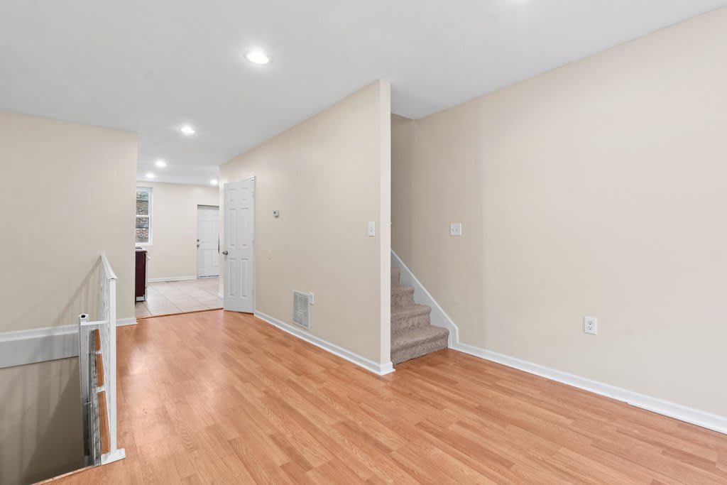 428 East Lorraine Avenue – photo 5