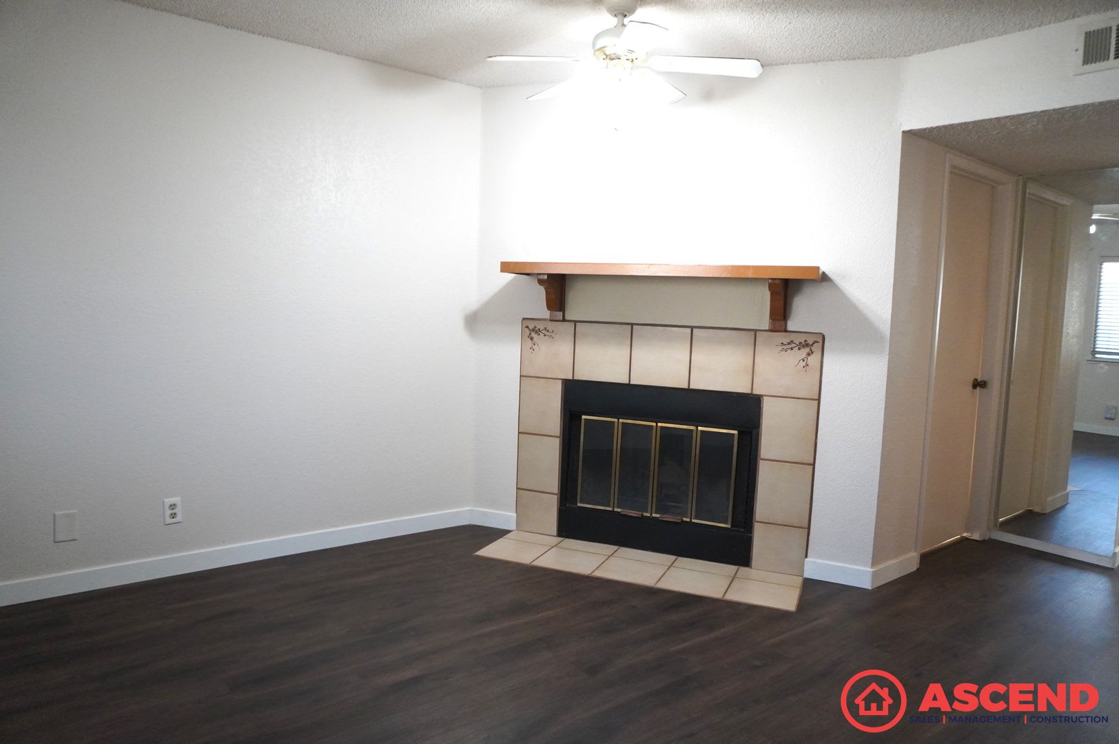 Stunning Townhome in Southwest Bakersfield! – photo 3