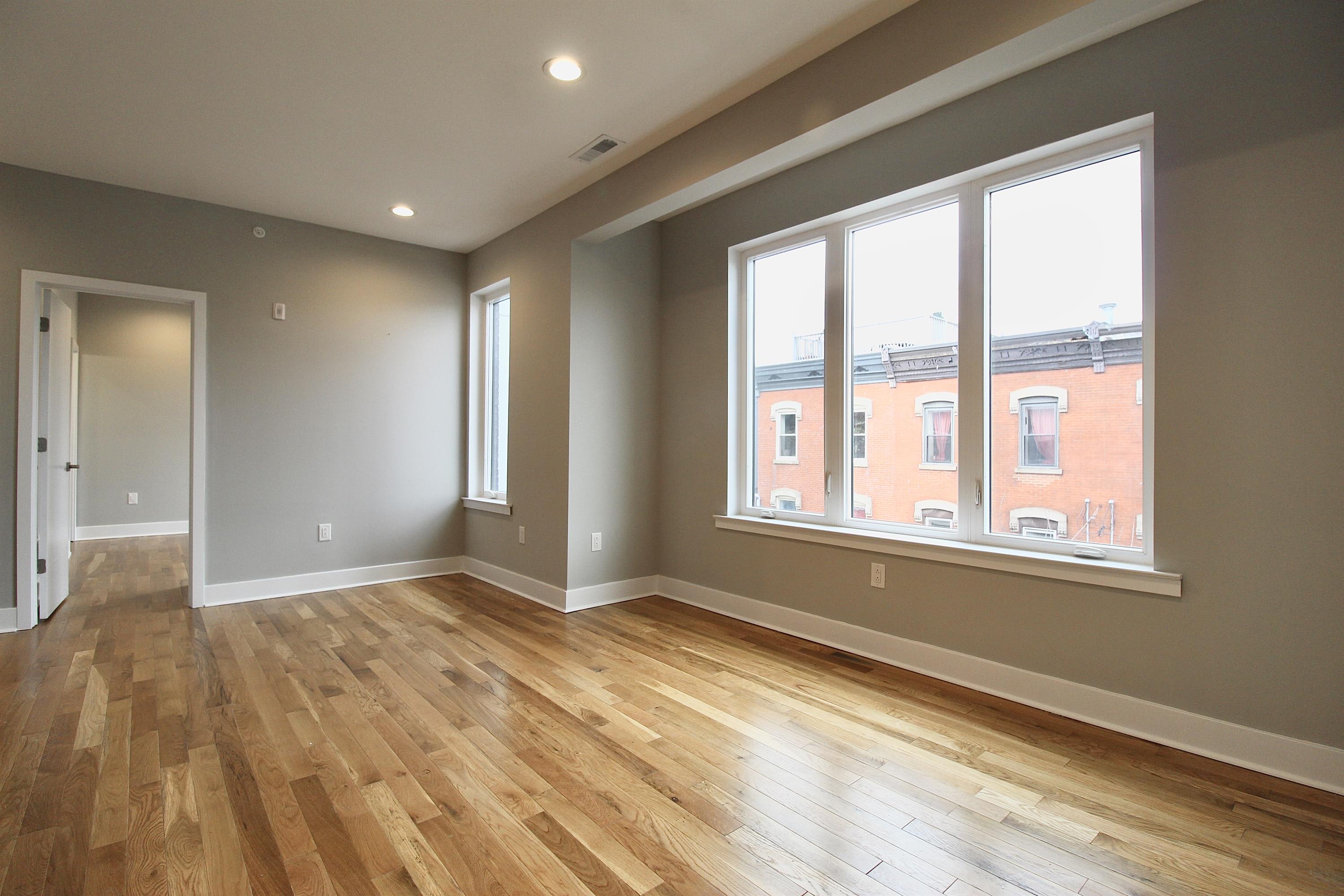 1642 Cambridge Street B – photo 1