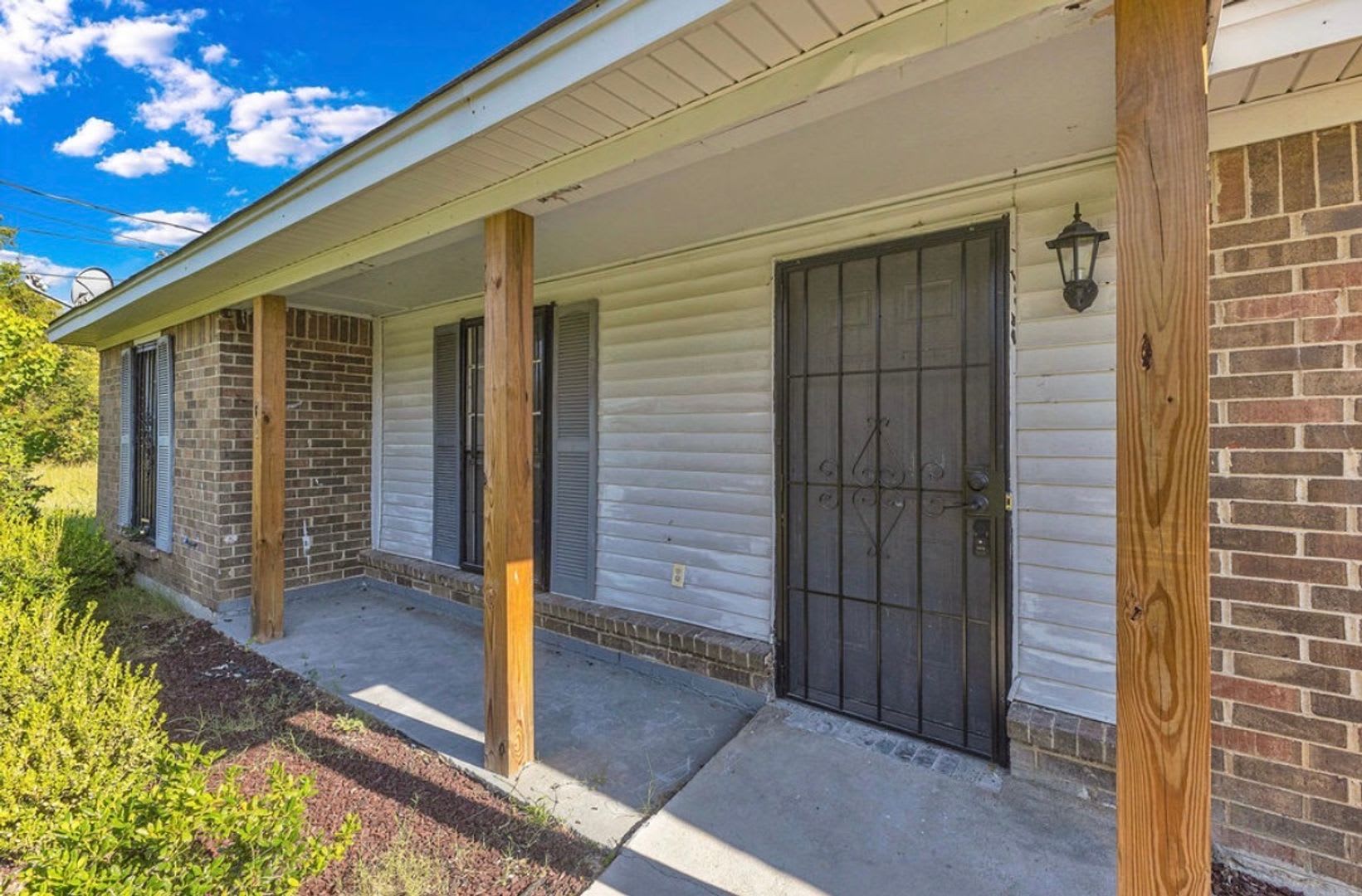 701 Southlawn Dr – photo 2