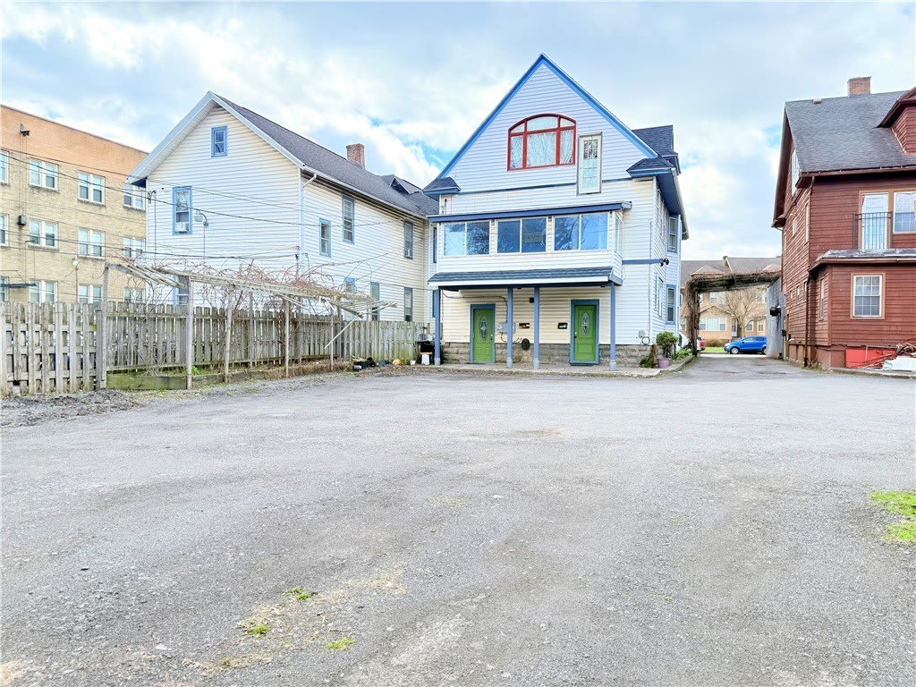 948 Monroe Avenue – photo 3