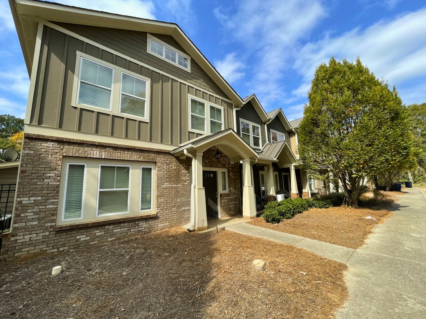 PRE-LEASING FOR AUGUST 6TH 2027! – photo 1