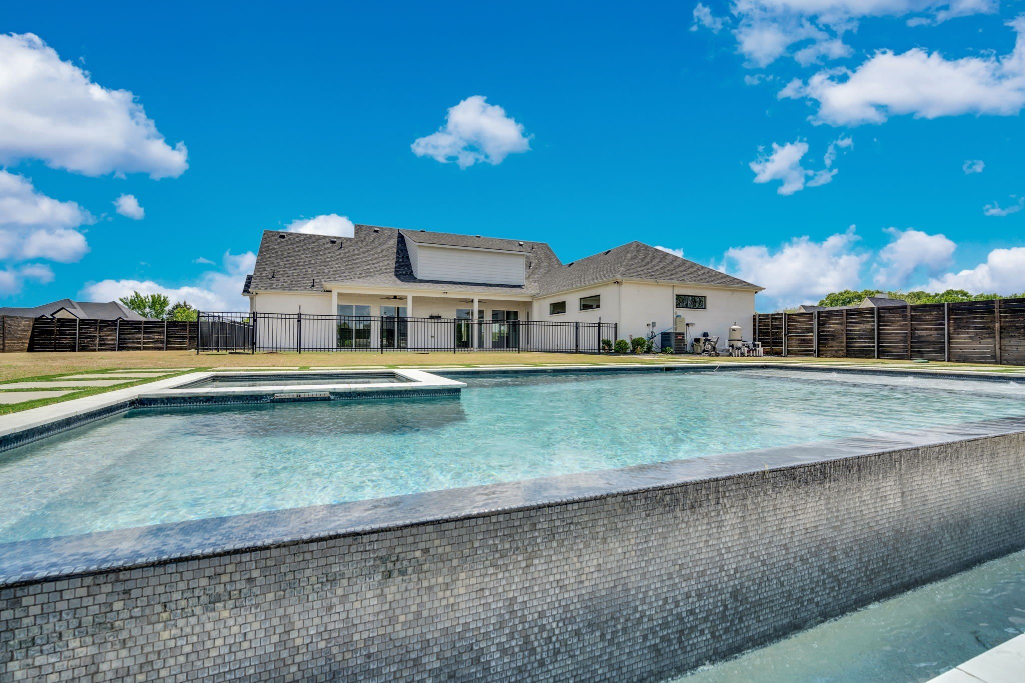 140 Farish Lane – photo 3