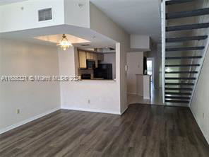 735 Southwest 148Th Avenue – photo 4