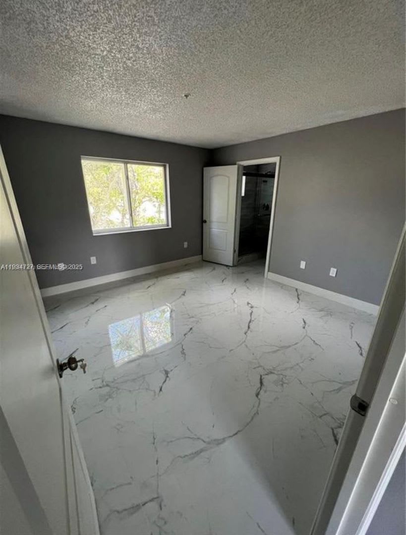 511 NW 82nd Avenue 418, Miami, FL 33126 – photo 5