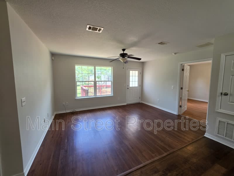 8510 Pond Avenue – photo 2