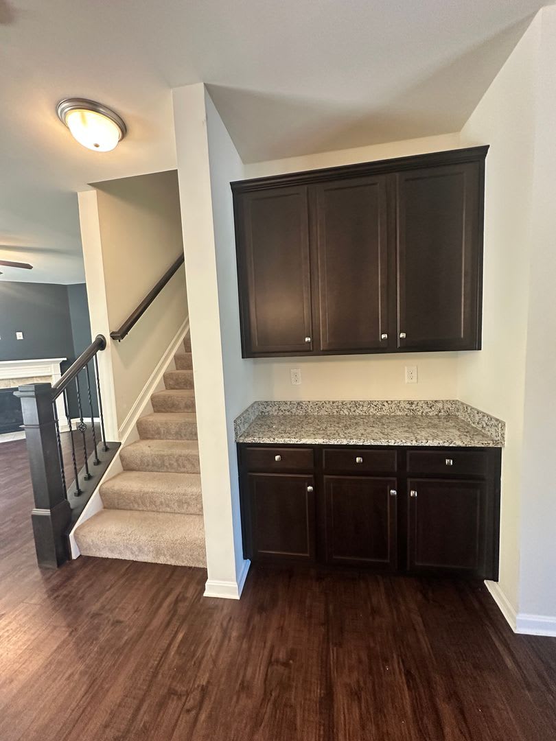 Spacious 4 Bedroom Home Available Now – photo 5