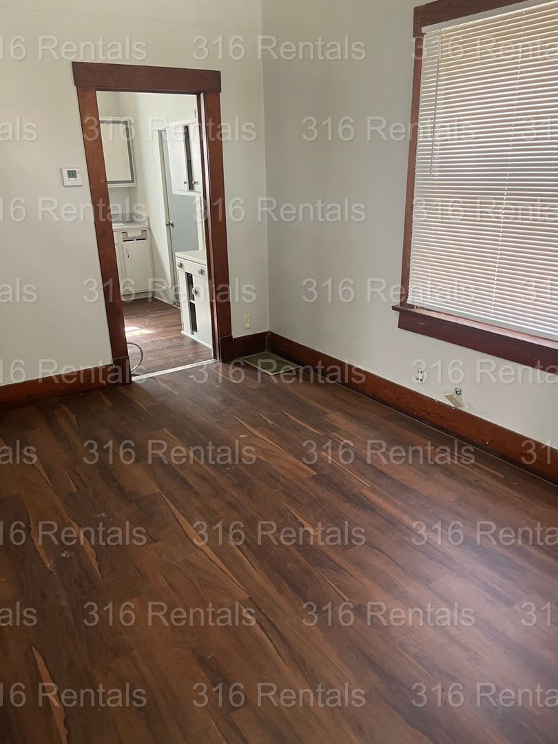 775 2 Bed 1 Bath Single Family Home – photo 4