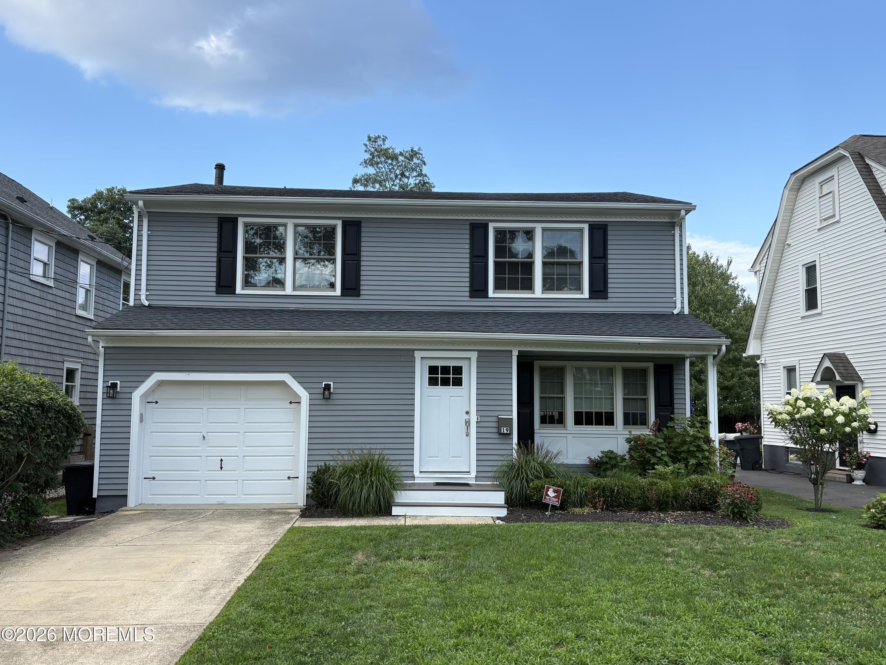 19 Lennox Avenue – photo 1