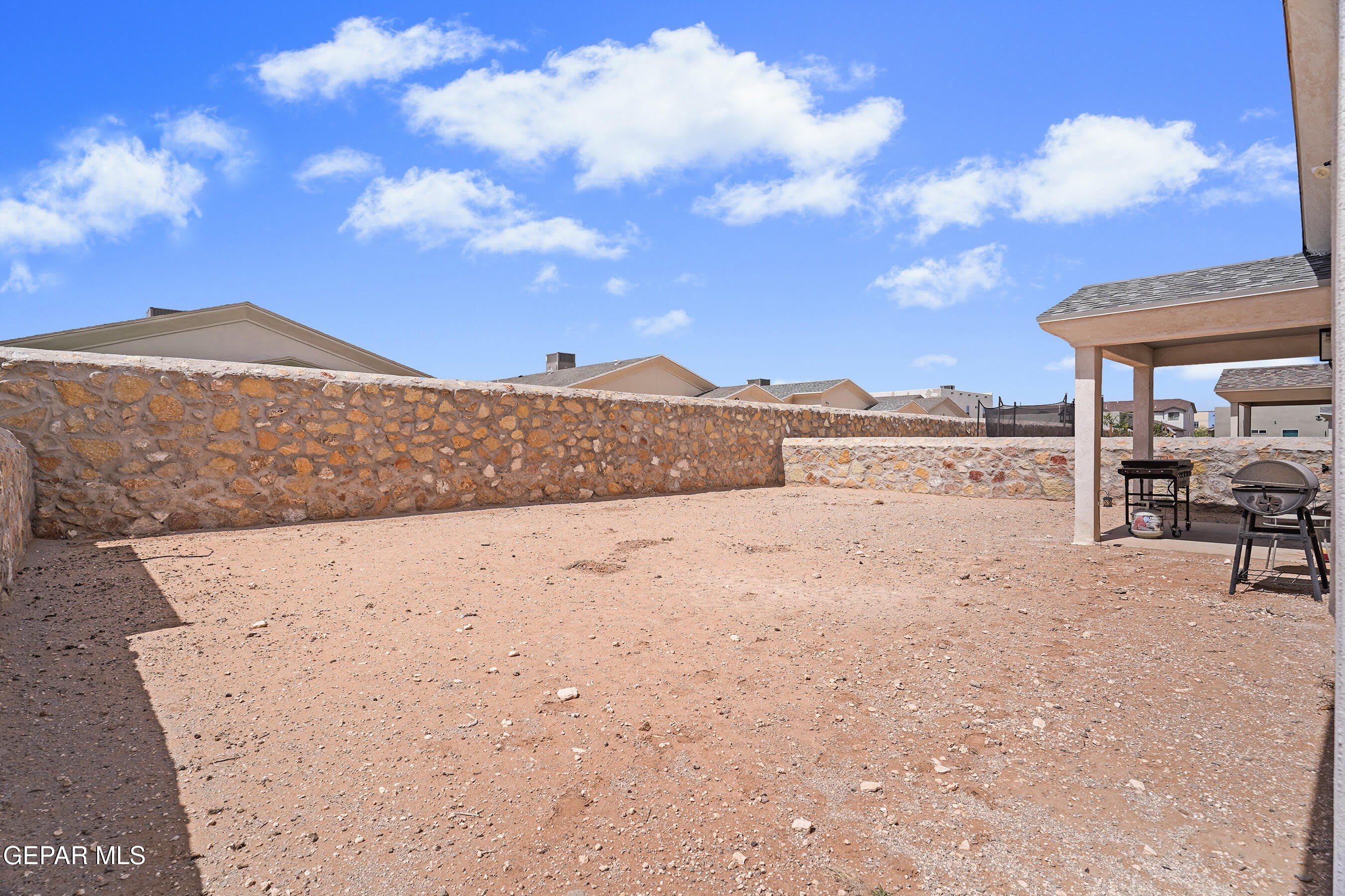 15220 Apex Court – photo 5