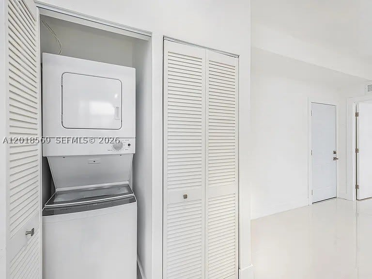 676 NW 47th St – photo 5