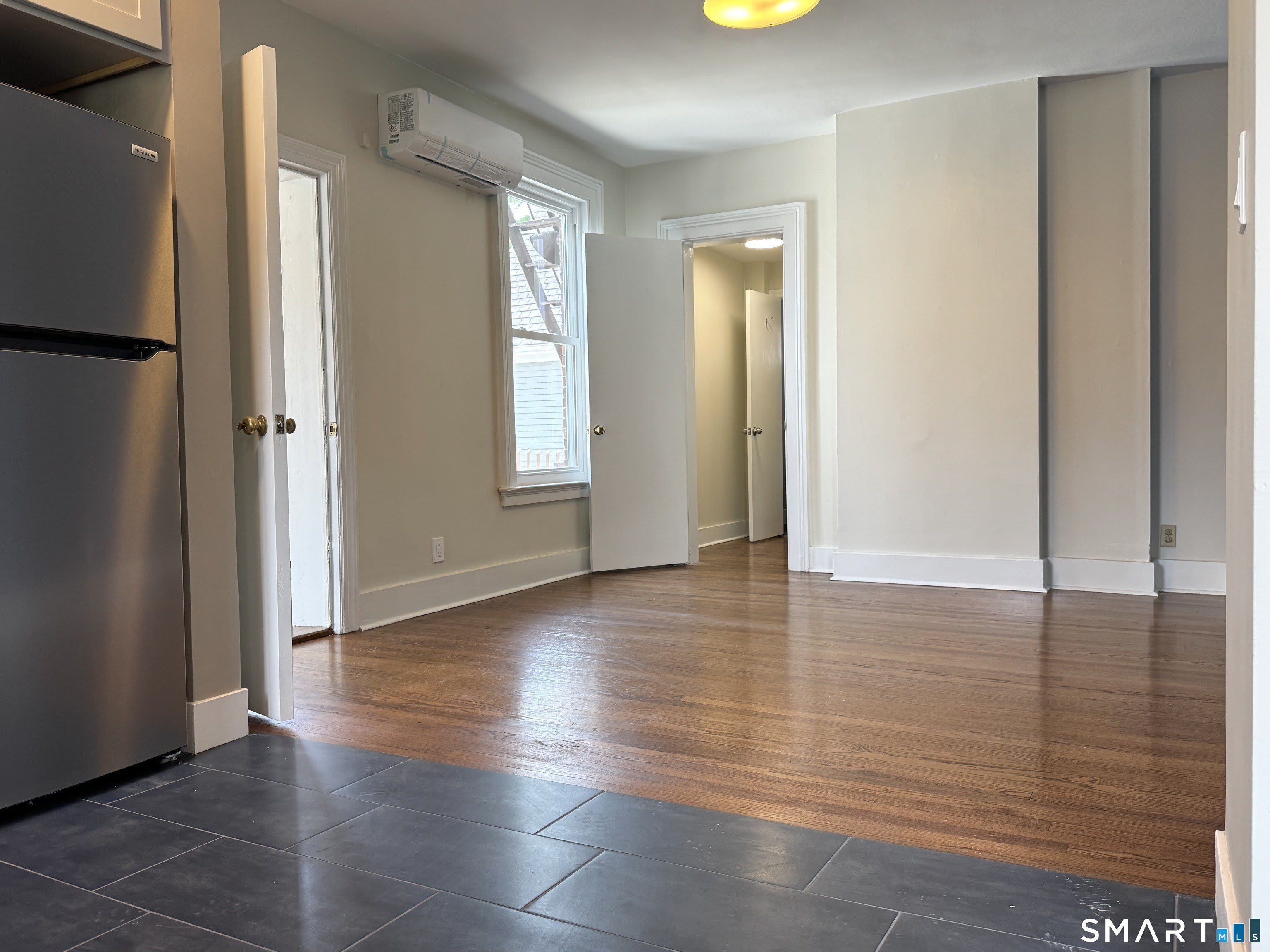 251 Edwards Street – photo 4