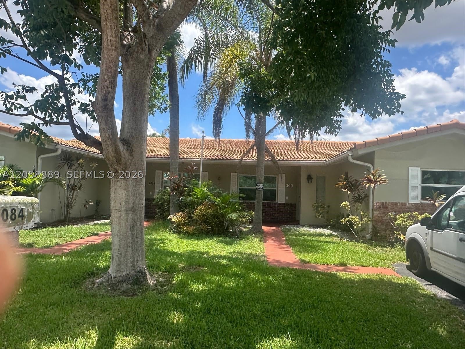4084 Coral Springs Dr – photo 2