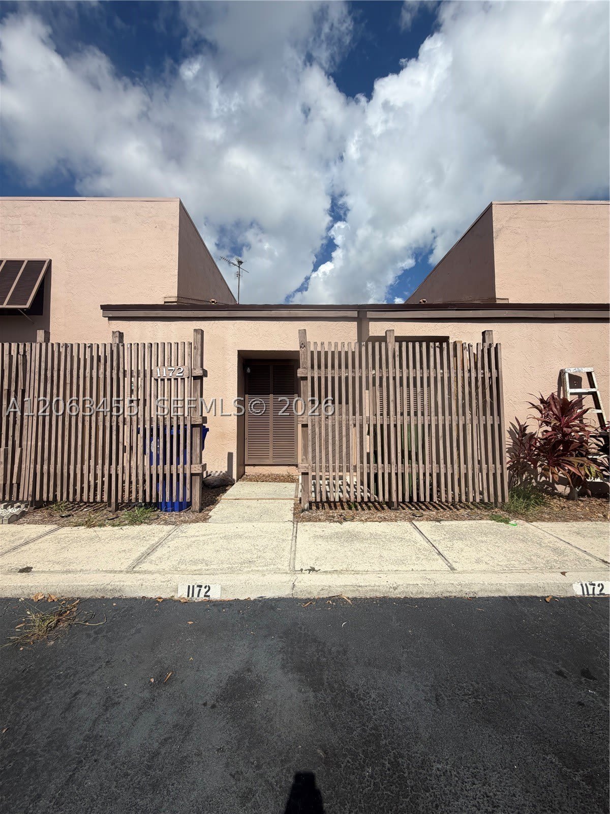 1172 NW 122nd Ter – photo 3