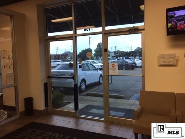 1130 OLIVER ROAD – photo 3