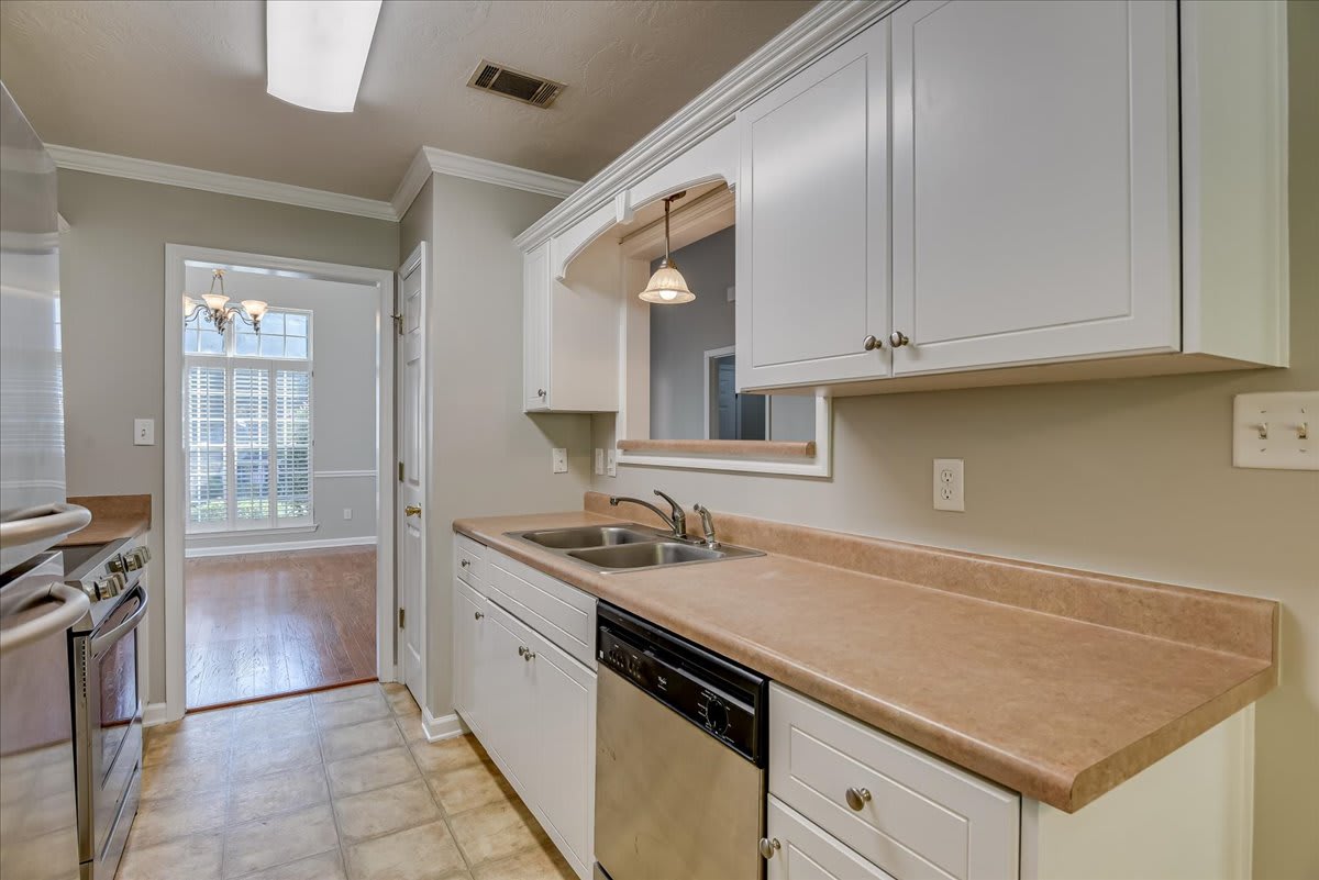 1348 Wendell Lane – photo 4