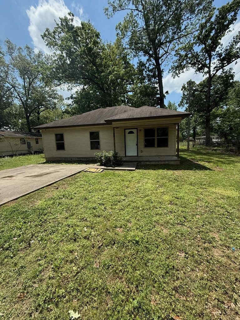 120 Suda St – photo 1