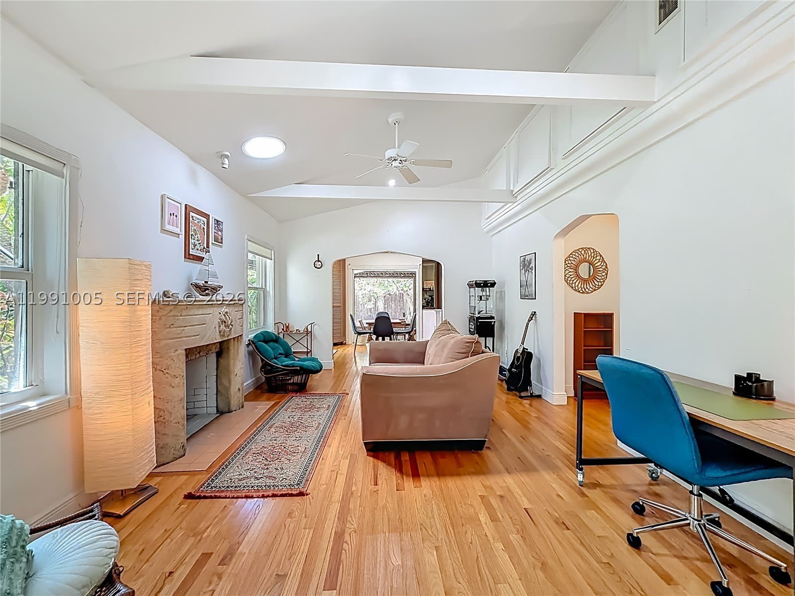 1419 NE 4th Ct – photo 4